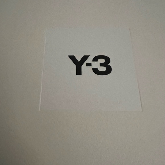 Y-3 Slides. UNISEX - Picture 9 of 9